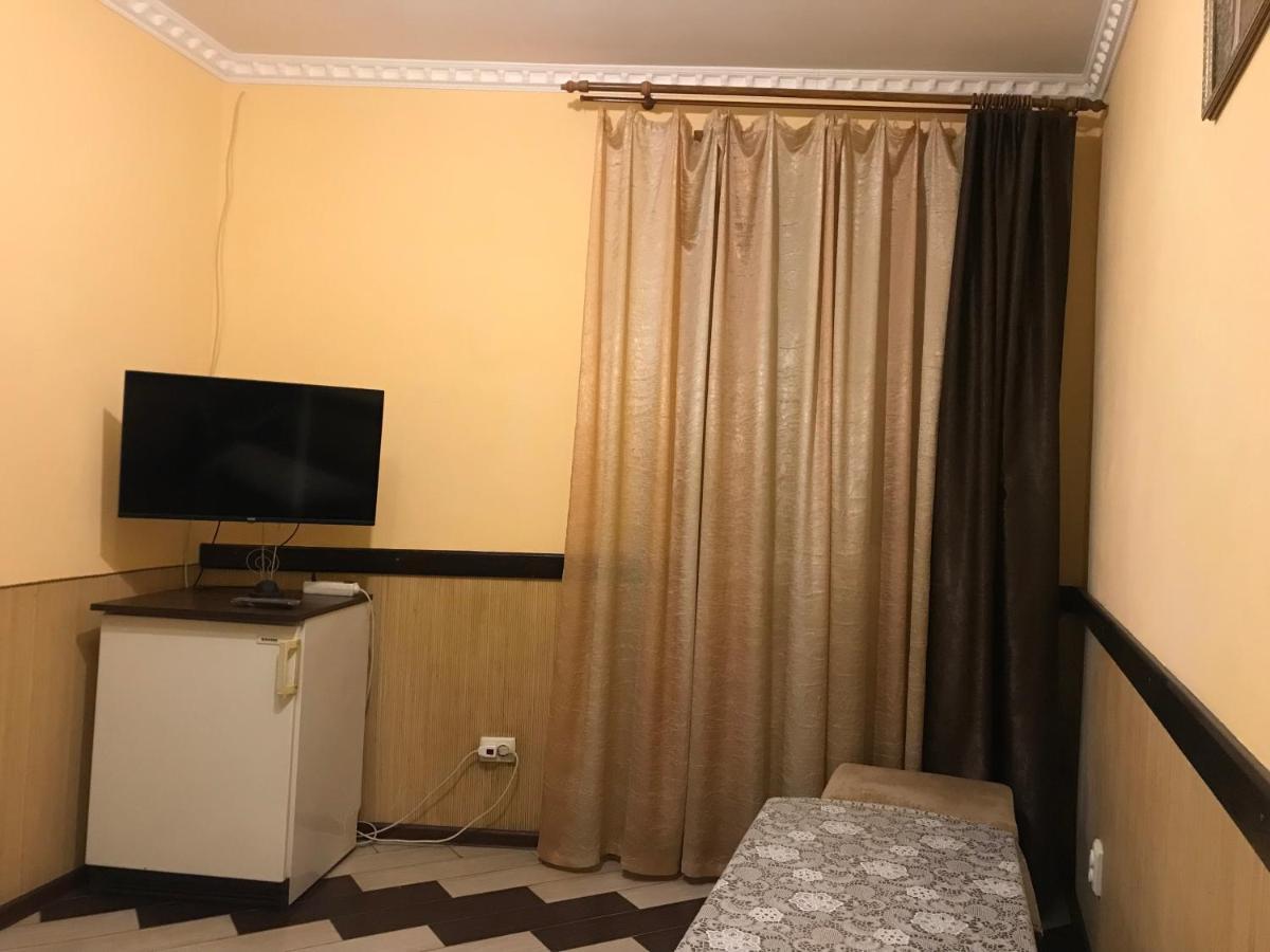 Львів Центр Міста Apartment In The Center Of Lviv Поруч Громадська Парковка Dış mekan fotoğraf