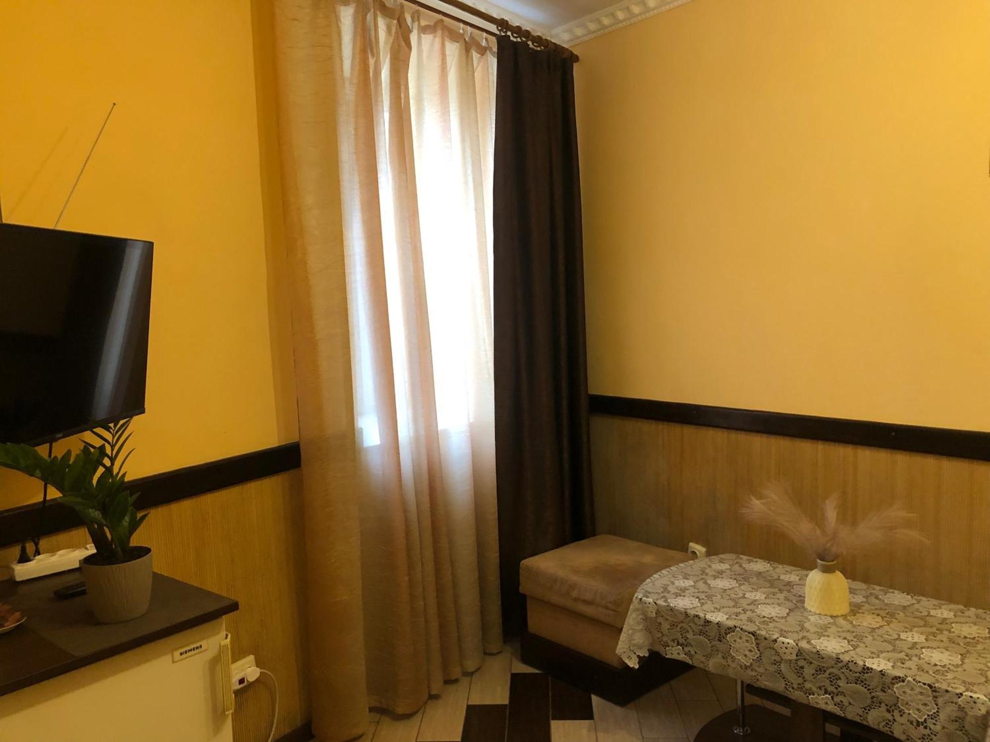 Львів Центр Міста Apartment In The Center Of Lviv Поруч Громадська Парковка Dış mekan fotoğraf